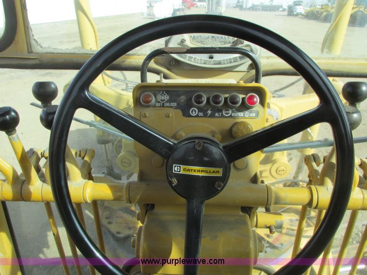 image for item A8660 1979 Caterpillar 12G motor grader