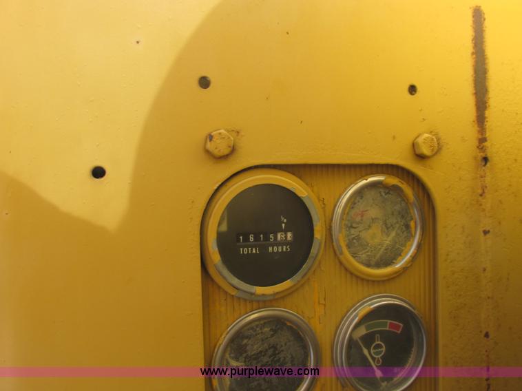 image for item A8660 1979 Caterpillar 12G motor grader