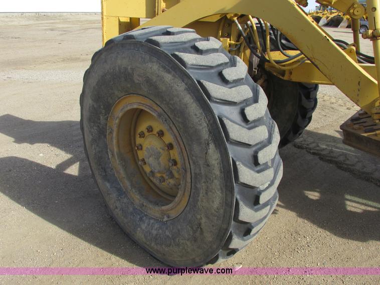 image for item A8660 1979 Caterpillar 12G motor grader