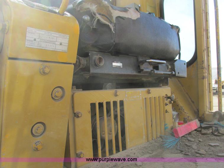 image for item A8660 1979 Caterpillar 12G motor grader