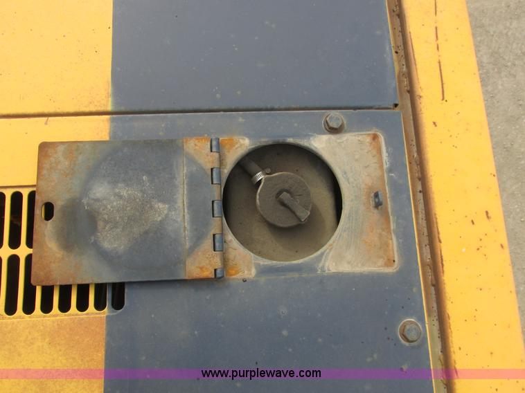 image for item A8679 1988 Komatsu WA500-1 wheel loader