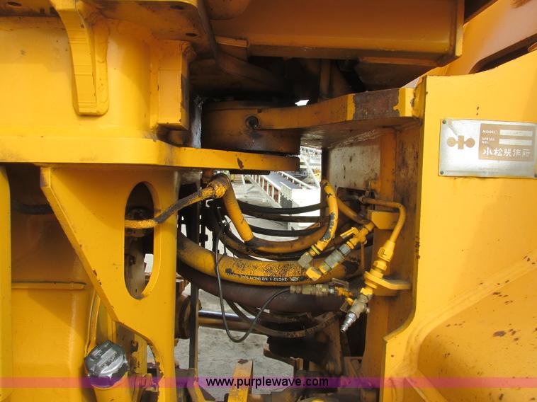 image for item A8679 1988 Komatsu WA500-1 wheel loader