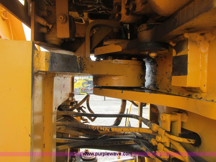 image for item A8679 1988 Komatsu WA500-1 wheel loader