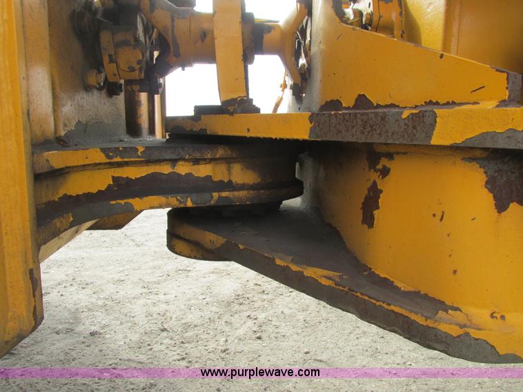 image for item A8679 1988 Komatsu WA500-1 wheel loader