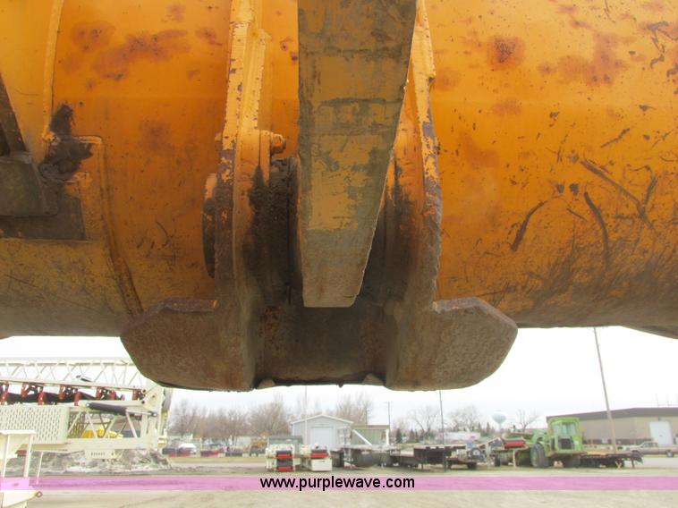 image for item A8679 1988 Komatsu WA500-1 wheel loader