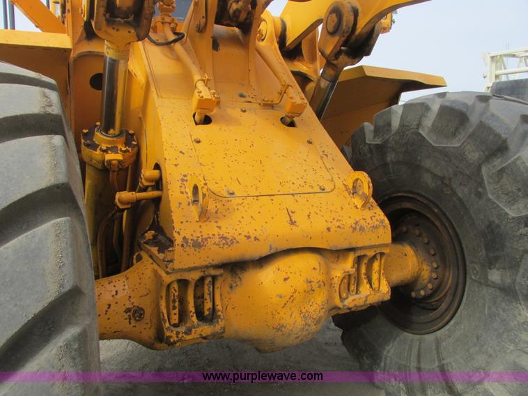 image for item A8679 1988 Komatsu WA500-1 wheel loader