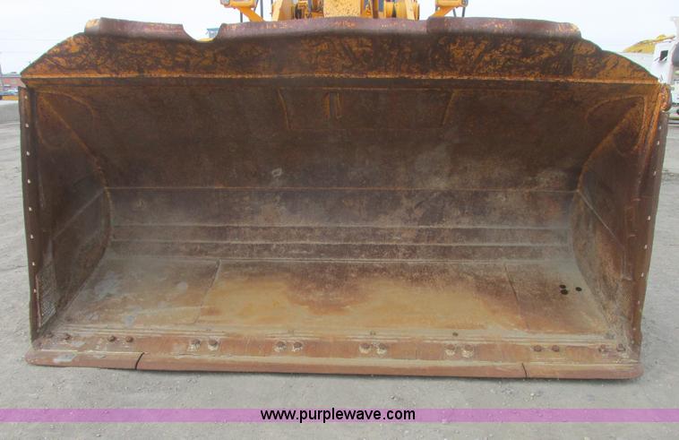 image for item A8679 1988 Komatsu WA500-1 wheel loader