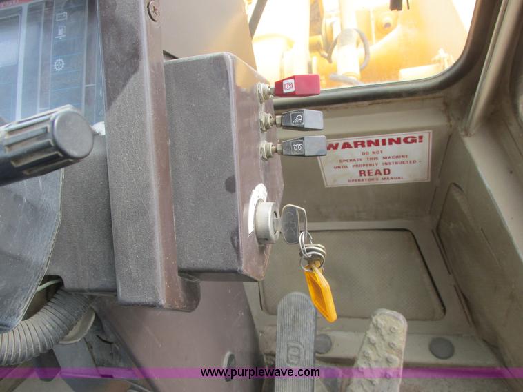 image for item A8679 1988 Komatsu WA500-1 wheel loader