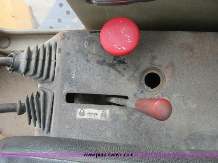 image for item A8679 1988 Komatsu WA500-1 wheel loader