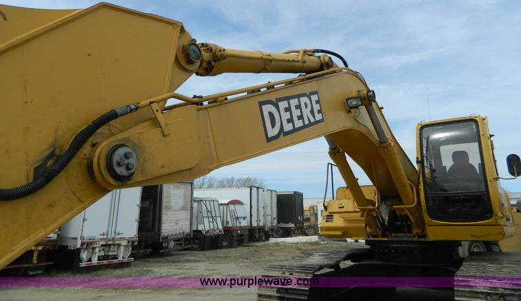 image for item AQ9481 1998 John Deere 330LC excavator