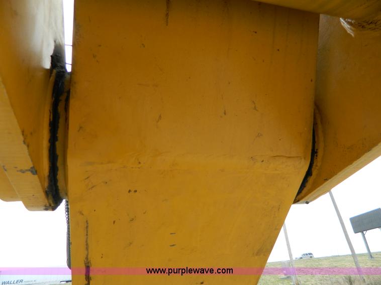 image for item AQ9481 1998 John Deere 330LC excavator