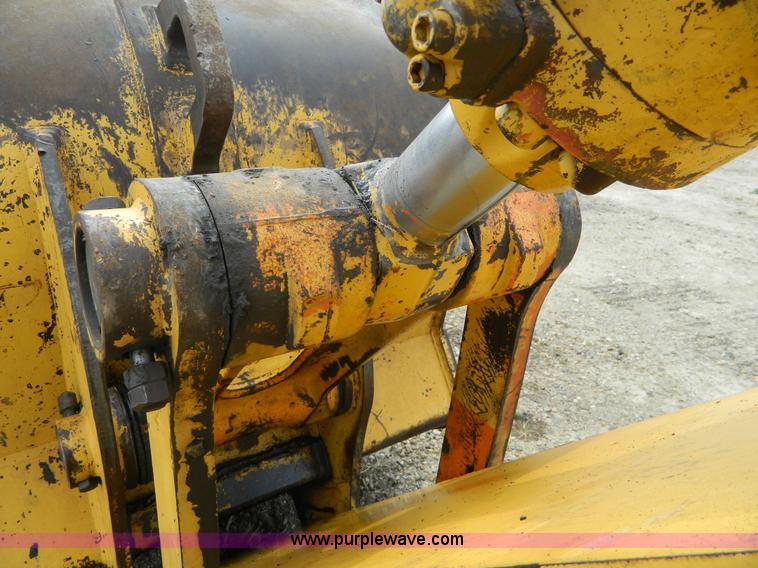 image for item AQ9481 1998 John Deere 330LC excavator