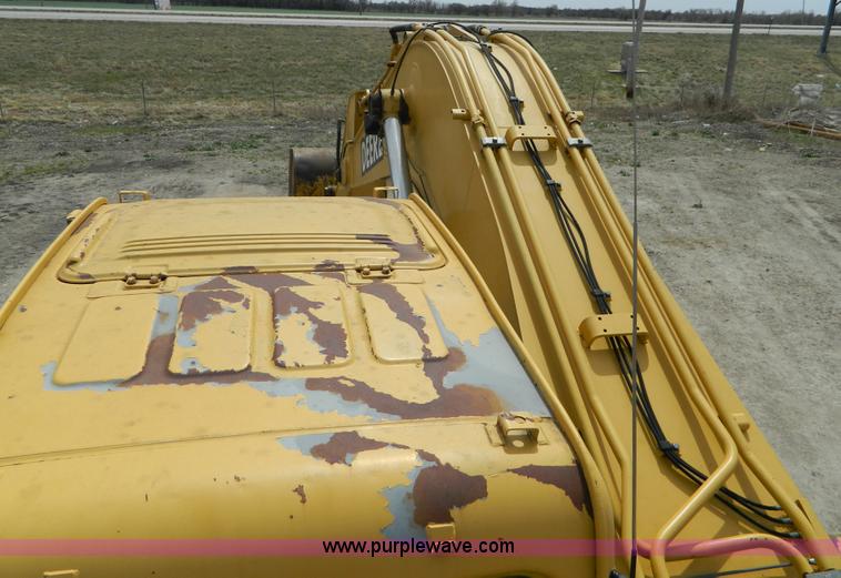image for item AQ9481 1998 John Deere 330LC excavator