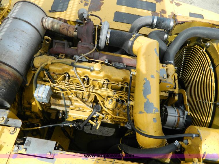 image for item AQ9481 1998 John Deere 330LC excavator