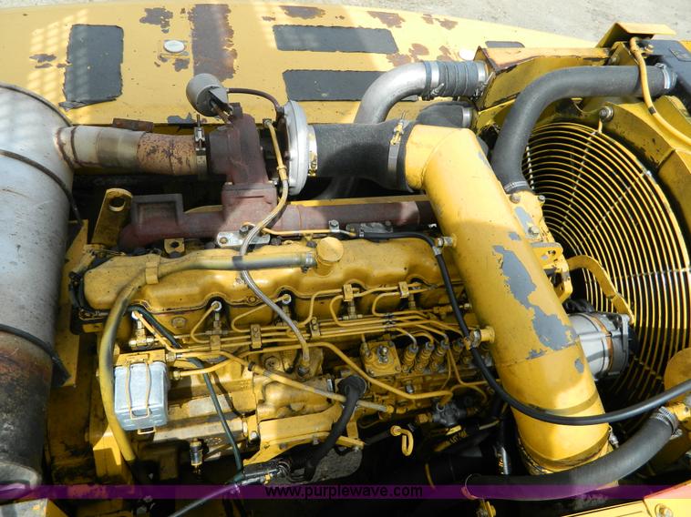 image for item AQ9481 1998 John Deere 330LC excavator