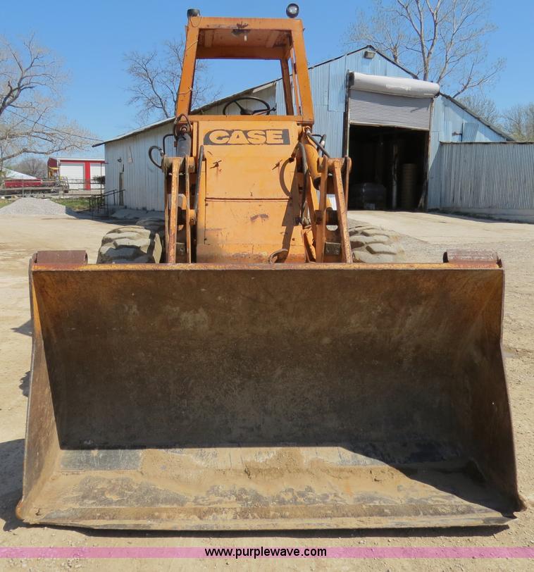 image for item B4898 Case W20 wheel loader