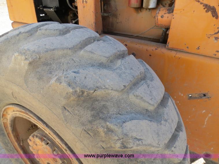 image for item B4898 Case W20 wheel loader