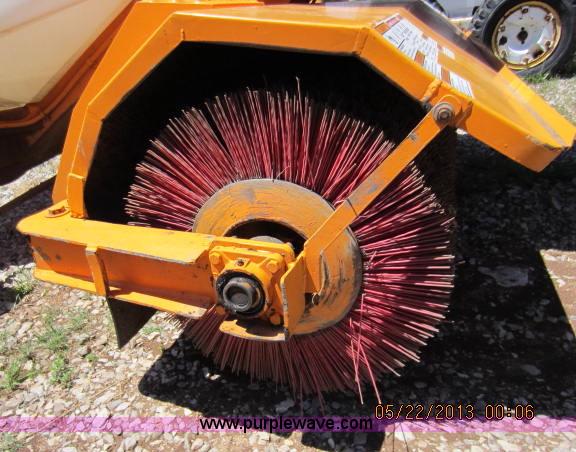 image for item C1961 2005 Rosco RB-48 broom