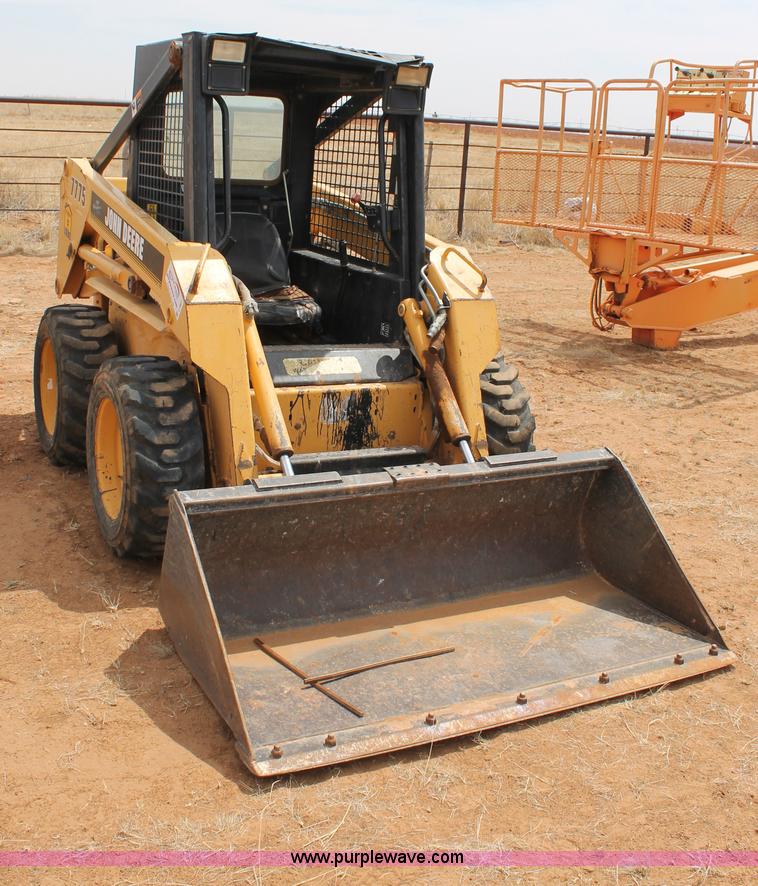 image for item C3807 John Deere 7775 skid steer