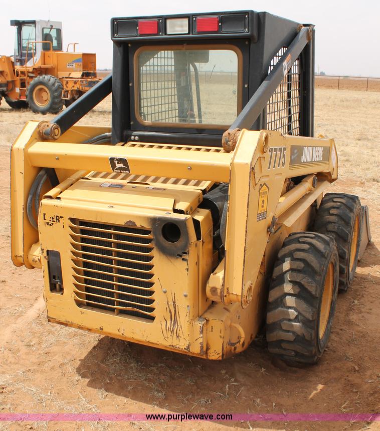 image for item C3807 John Deere 7775 skid steer