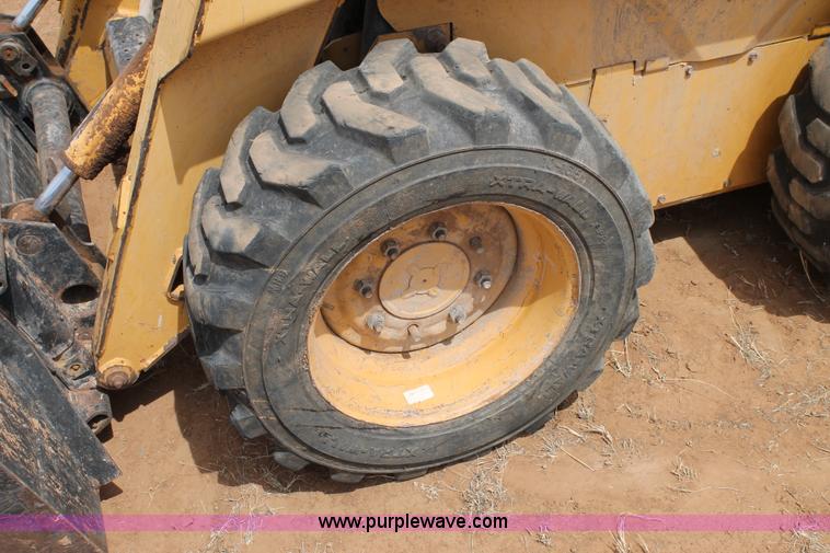 image for item C3807 John Deere 7775 skid steer