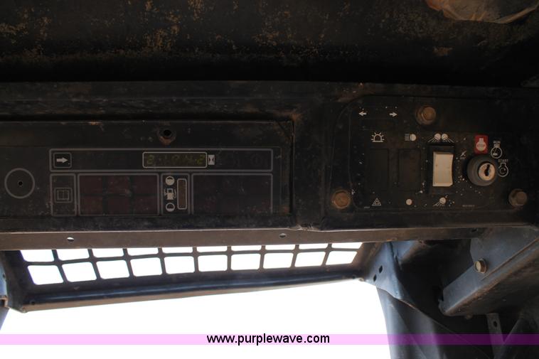 image for item C3807 John Deere 7775 skid steer