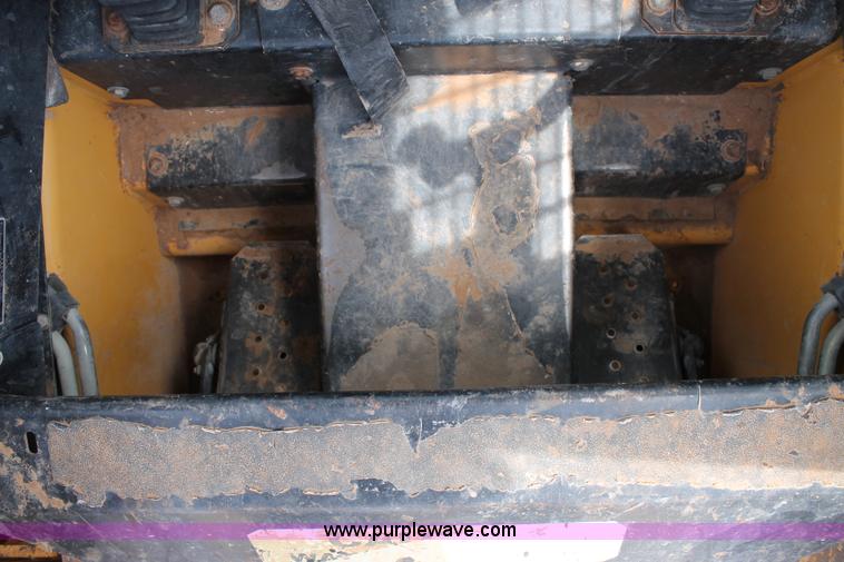 image for item C3807 John Deere 7775 skid steer