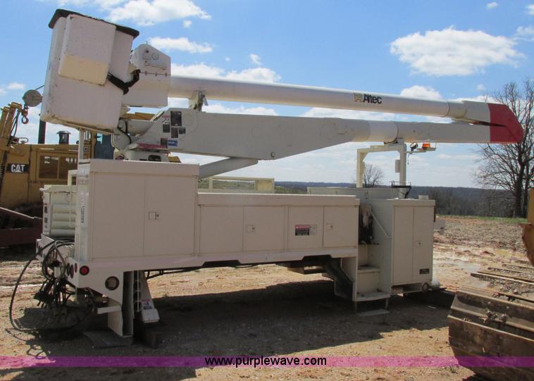 image for item D3955 Altec man lift