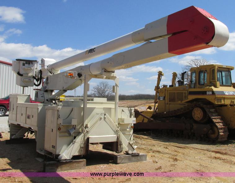 image for item D3955 Altec man lift