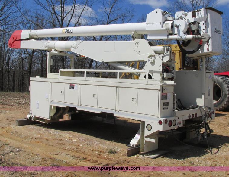 image for item D3955 Altec man lift