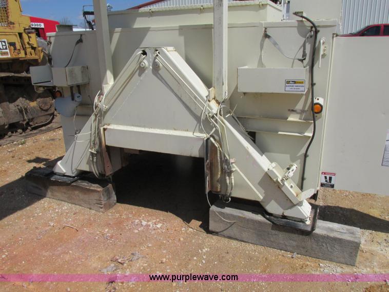 image for item D3955 Altec man lift