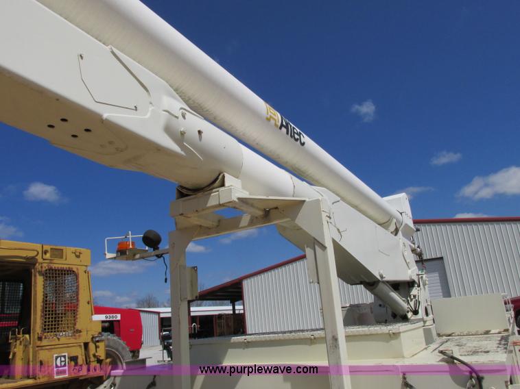 image for item D3955 Altec man lift