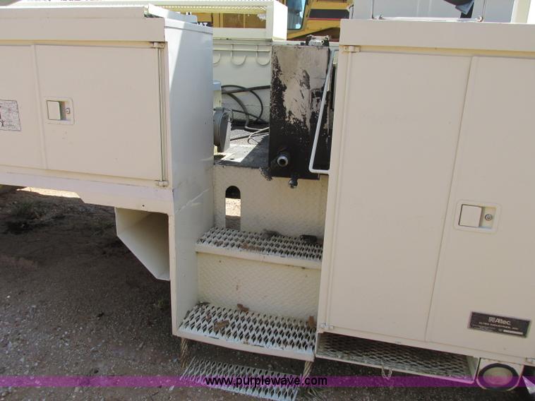 image for item D3955 Altec man lift