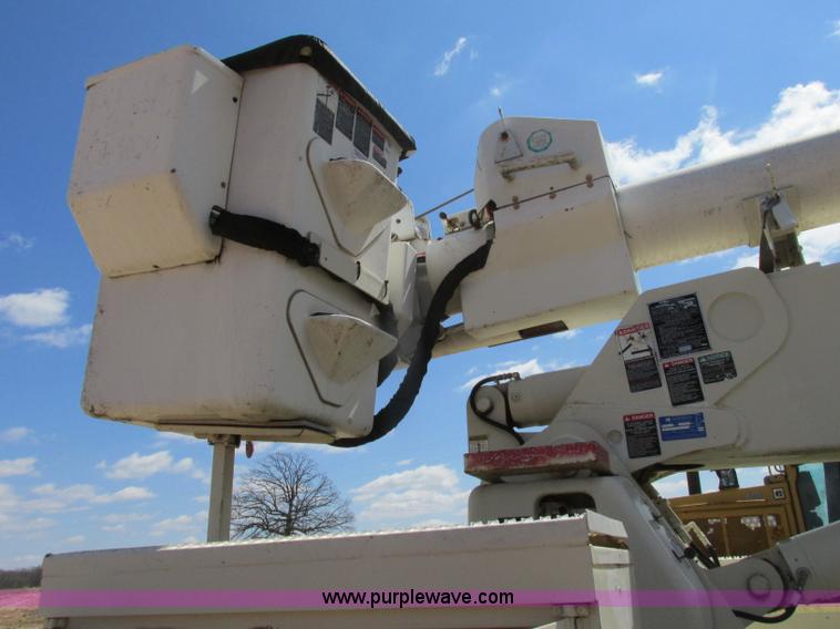 image for item D3955 Altec man lift