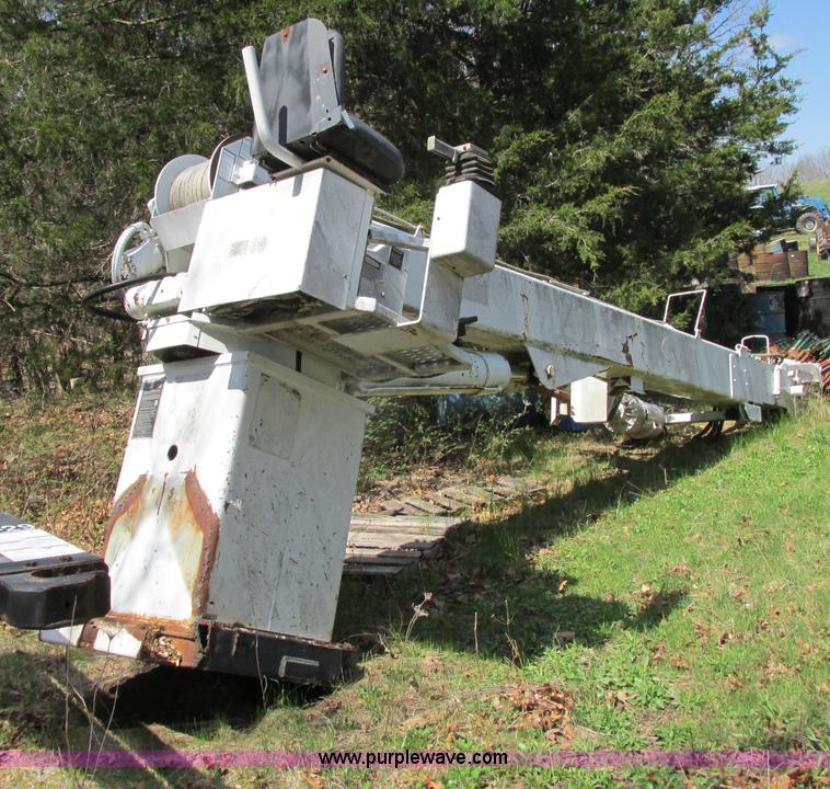 image for item D3958 2000 Teco A4H-45R-FT22-CTW0 derrick digger crane