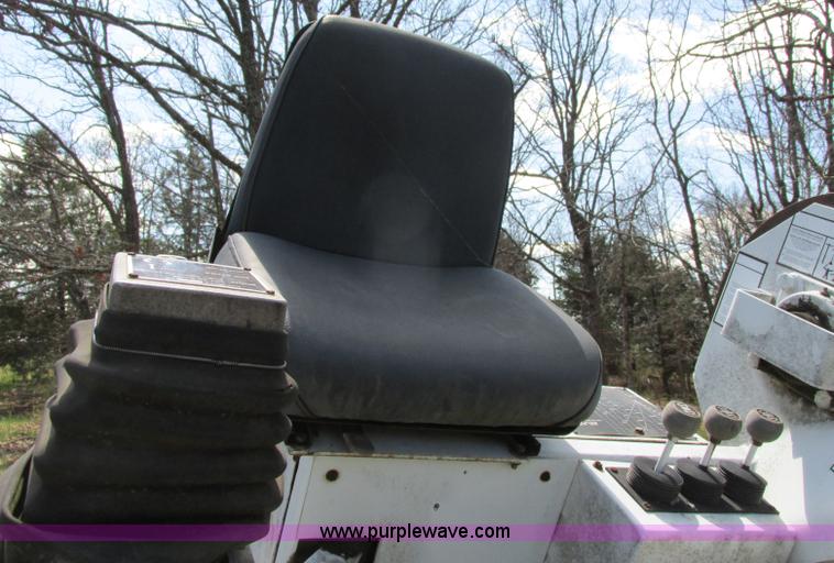 image for item D3958 2000 Teco A4H-45R-FT22-CTW0 derrick digger crane