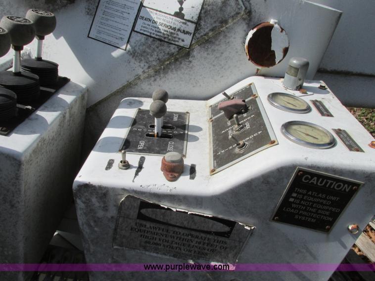 image for item D3958 2000 Teco A4H-45R-FT22-CTW0 derrick digger crane