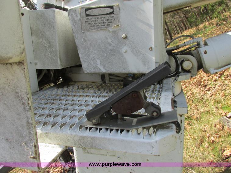 image for item D3958 2000 Teco A4H-45R-FT22-CTW0 derrick digger crane