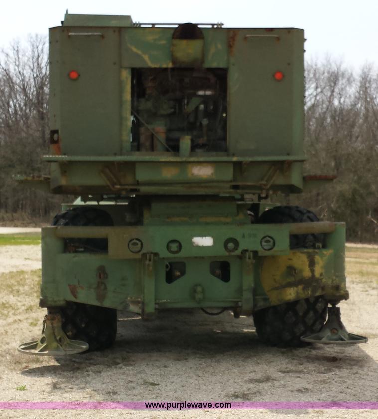 image for item D3960 American 2380 20 ton military crane