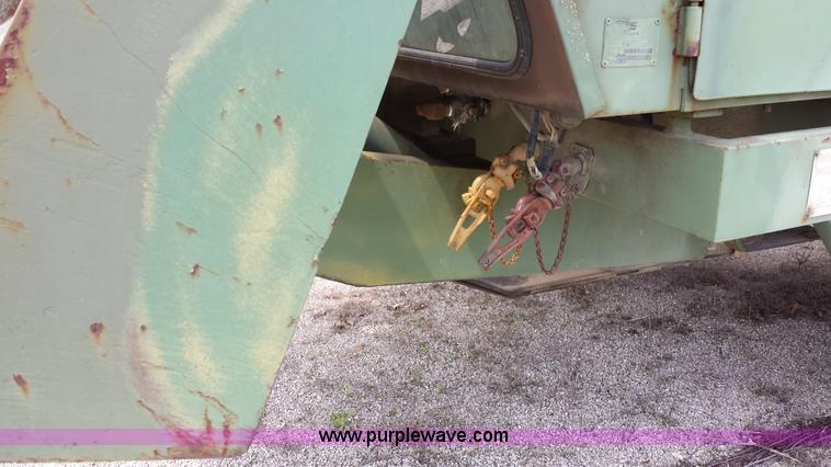 image for item D3960 American 2380 20 ton military crane