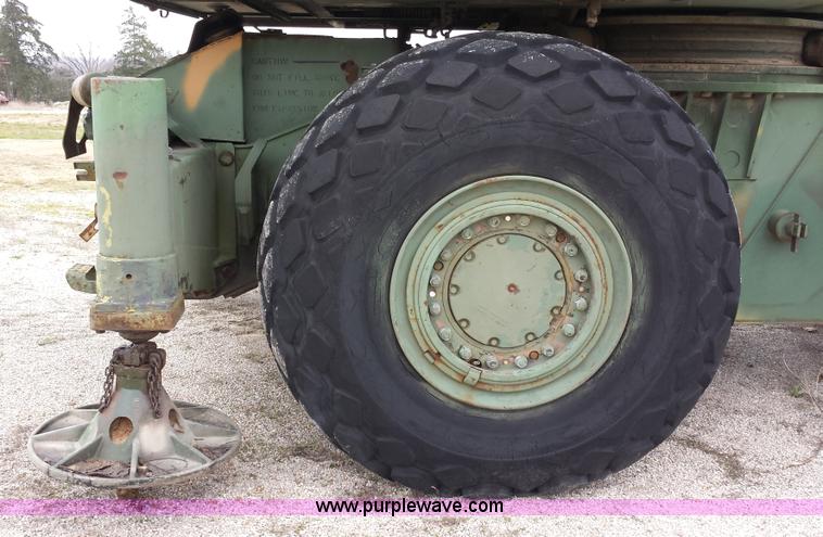 image for item D3960 American 2380 20 ton military crane