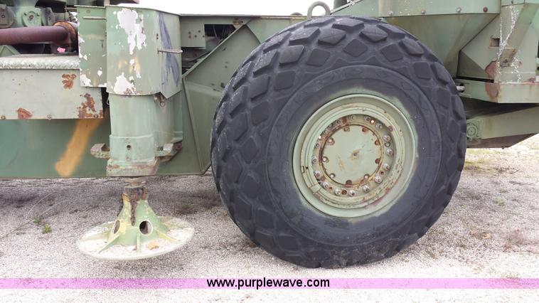 image for item D3960 American 2380 20 ton military crane