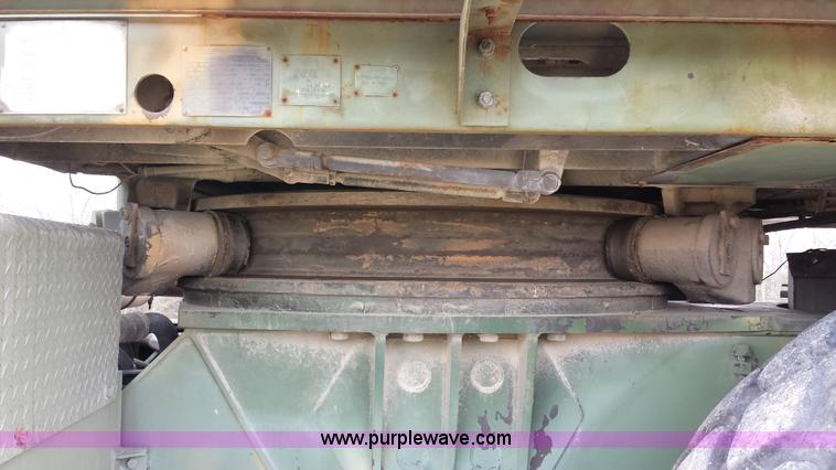 image for item D3960 American 2380 20 ton military crane