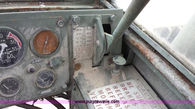 image for item D3960 American 2380 20 ton military crane