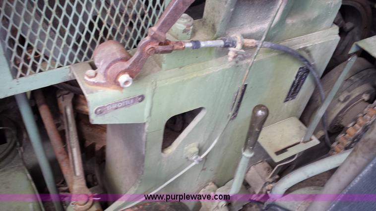 image for item D3960 American 2380 20 ton military crane