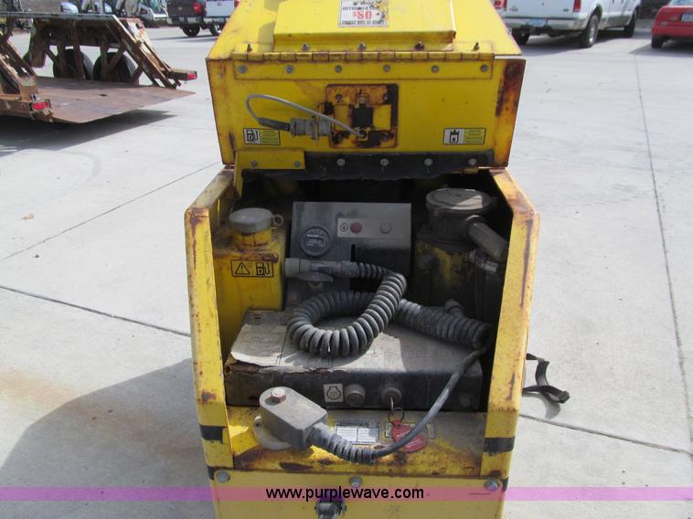 image for item E4686 Wacker R1560  padfoot compactor