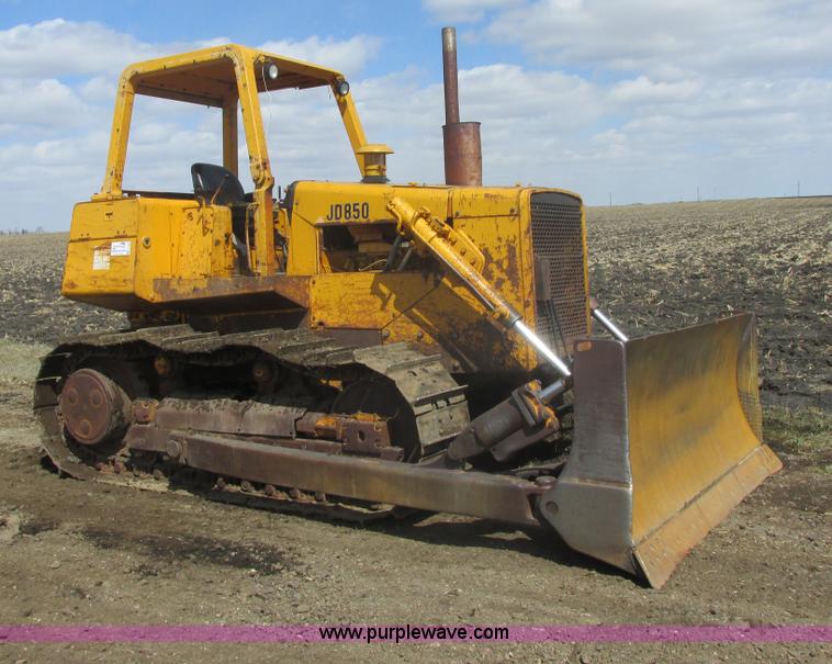 image for item E5436 John Deere 850E dozer