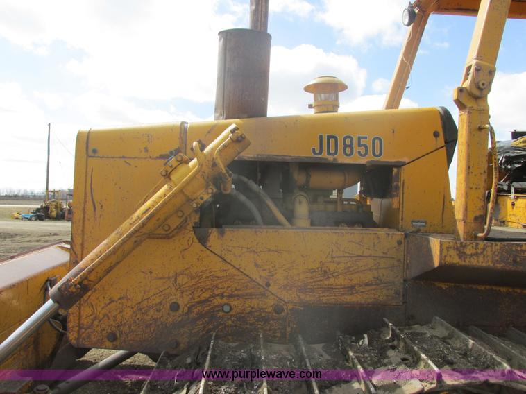 image for item E5436 John Deere 850E dozer