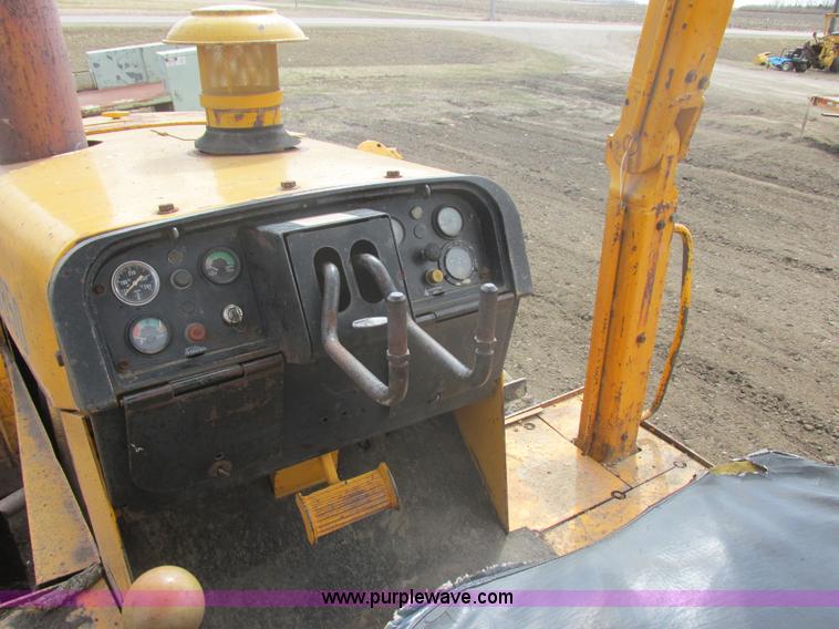 image for item E5436 John Deere 850E dozer
