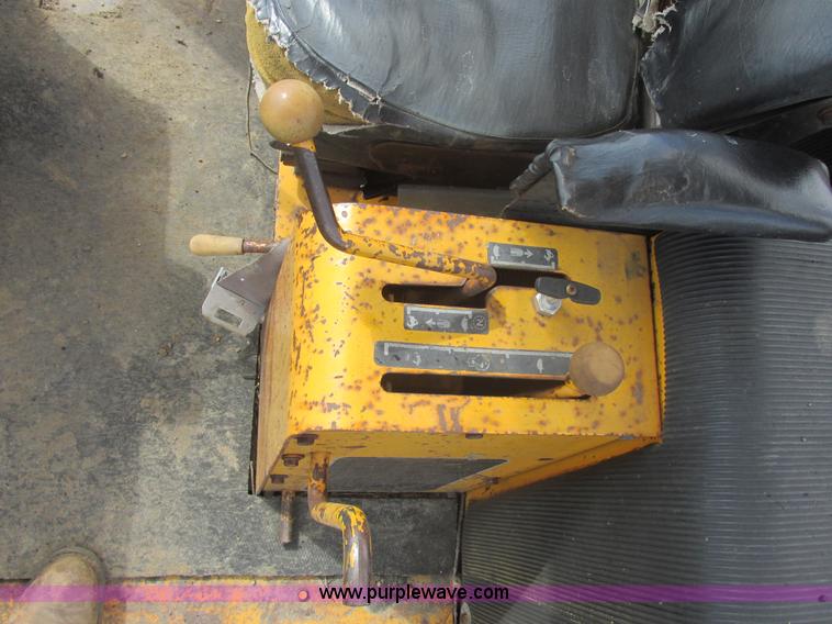 image for item E5436 John Deere 850E dozer